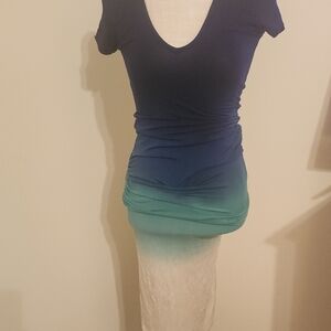 Elegant Blue and Green Gradient Women's Tee